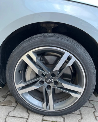 Audi A4 cena 99500 przebieg: 102500, rok produkcji 2016 z Biłgoraj małe 172